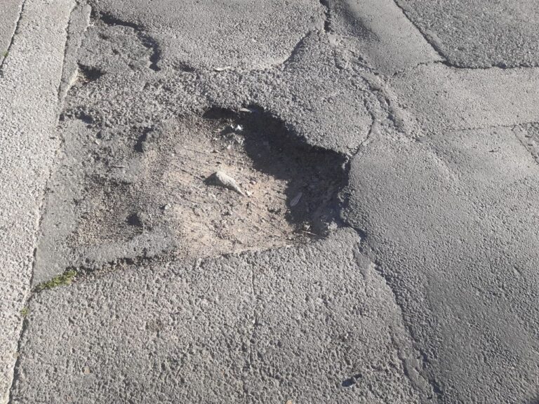 MC La Unión promueve un plan de choque para mejorar el lamentable estado del asfalto en nuestras calles y carreteras
